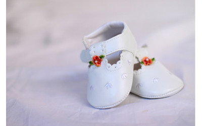 Jak wybrać ubranka do chrztu?