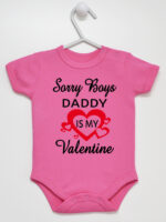 Napis Daddy Is My Valentine - body dla dziewczynki na walentynki - Ciemny Różowy - Krótki rękaw Napis Daddy Is My Valentine - body dla dziewczynki na walentynki - Ciemny Różowy - Krótki rękaw