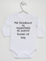 Moi Dziadkowie Są Najukochańsi Na Świecie Buziaki Od + Imię - body niemowlęce - Biały - Długi rękaw Moi Dziadkowie Są Najukochańsi Na Świecie Buziaki Od + Imię - body niemowlęce - Biały - Długi rękaw