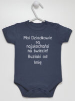 Moi Dziadkowie Są Najukochańsi Na Świecie Buziaki Od + Imię - body niemowlęce - Granatowy - Krótki rękaw Moi Dziadkowie Są Najukochańsi Na Świecie Buziaki Od + Imię - body niemowlęce - Granatowy - Krótki rękaw