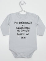 Moi Dziadkowie Są Najukochańsi Na Świecie Buziaki Od + Imię - body niemowlęce - Szary - Długi rękaw Moi Dziadkowie Są Najukochańsi Na Świecie Buziaki Od + Imię - body niemowlęce - Szary - Długi rękaw